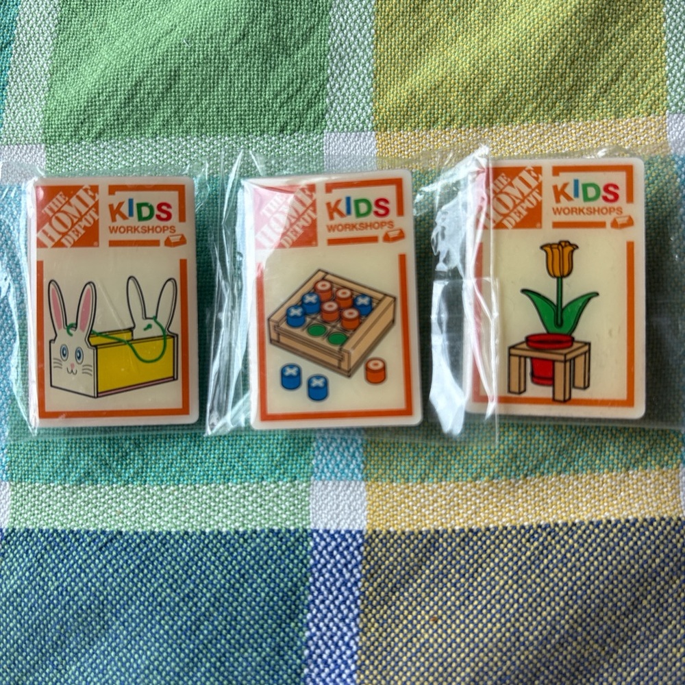 🪛🪓🪚 HOME DEPOT VINTAGE PINS 🪚🪓🪛 - Picture 12 of 16